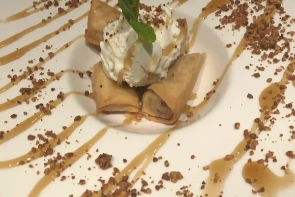 Fried Banana w/ Ice Cream