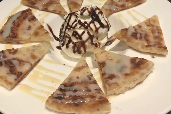 Roti w/ Ice Cream